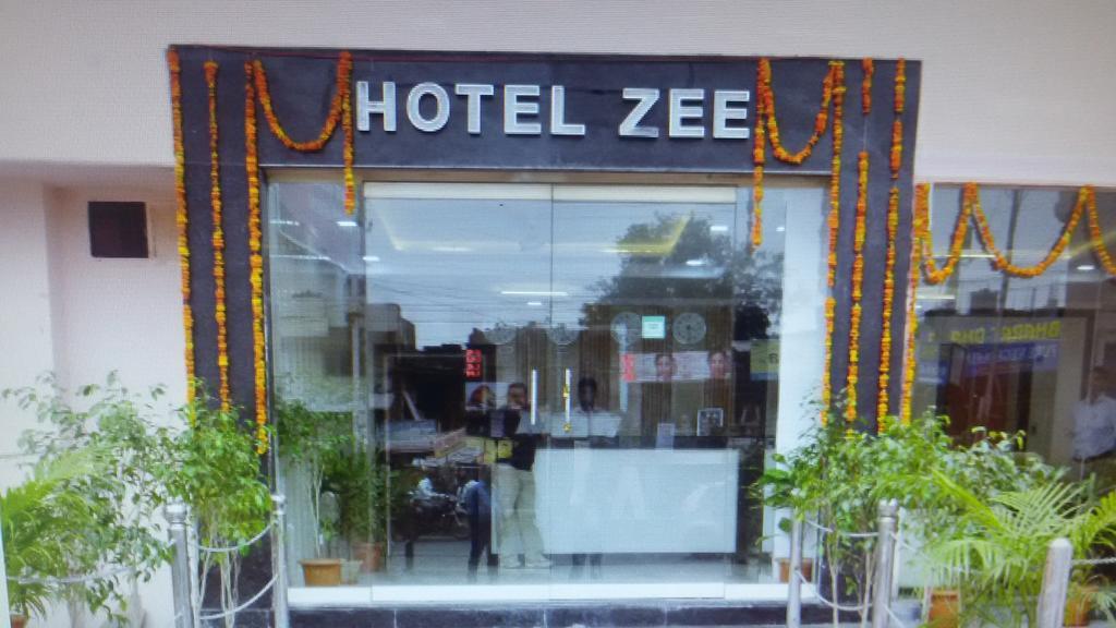 Hotel Zee Agra  Ngoại thất bức ảnh